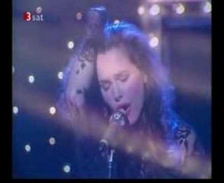 Profilový obrázek - Bonnie Bianco - A Cry In The Night (hitparade)