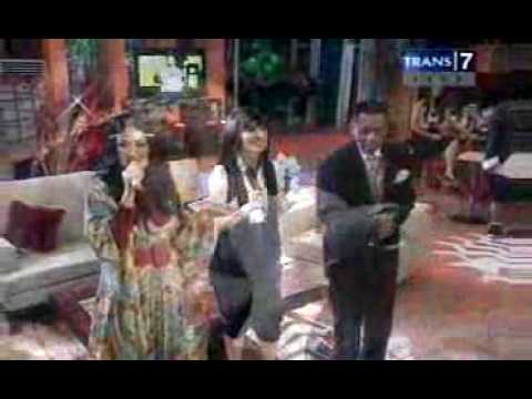 Profilový obrázek - [Bukan 4Mata] Guests: Titi DJ, Sandra Dewi, Nunung, Farah Quinn. 01/12/2008 - #3