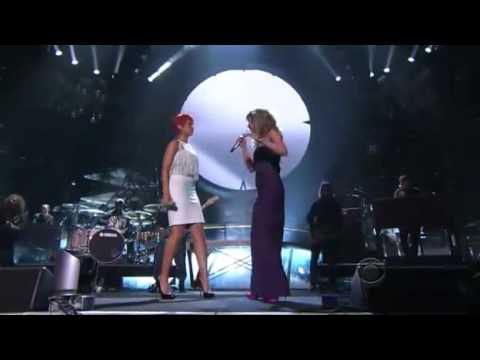 Profilový obrázek - "CALIFORNIA KING BED" /live/ - Rihanna & Jennifer Nettles - CMA Awards 2011