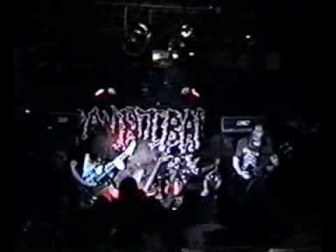 Profilový obrázek - Cannibal Corpse - Vomit The Soul (Envivo)(Live)