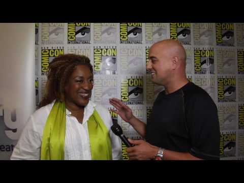 Profilový obrázek - CCH Pounder (Mrs Frederic) interview for Warehouse 13 at Comic Con 2010