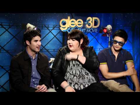 Profilový obrázek - Celebs.com Original Video Interview: Glee's Darren Criss, Ashley Fink & Harry Shum Jr