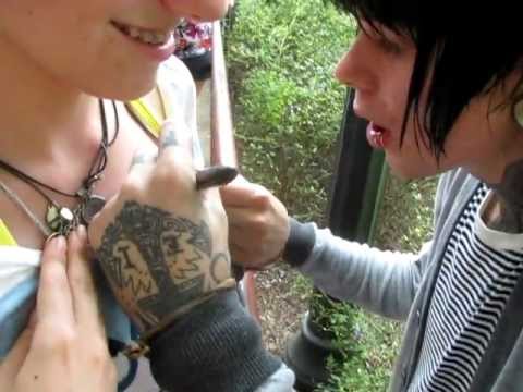 Profilový obrázek - Cera Meets Christofer Drew Ingle (tattoo)