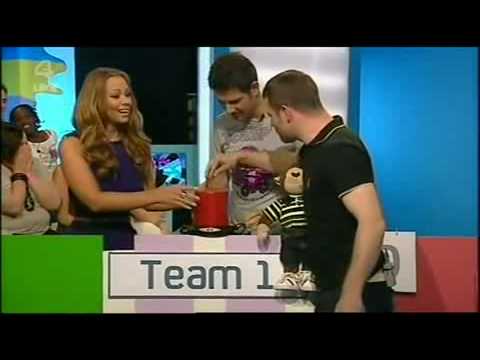 Profilový obrázek - Cheryl Cole & Kimberly Walsh with Gerry Stergiopoulos & Chanelle Hayes.flv