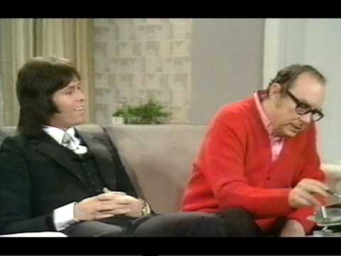 Profilový obrázek - Cliff Richard ( morcombe & Wise Tv 1971)