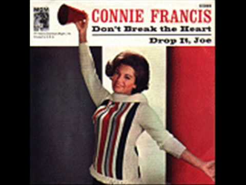 Profilový obrázek - Connie Francis - He Thinks I Still Care