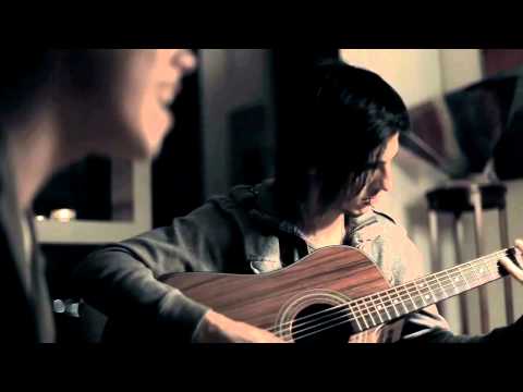 Profilový obrázek - Crown The Empire - Wake Me Up (Acoustic)