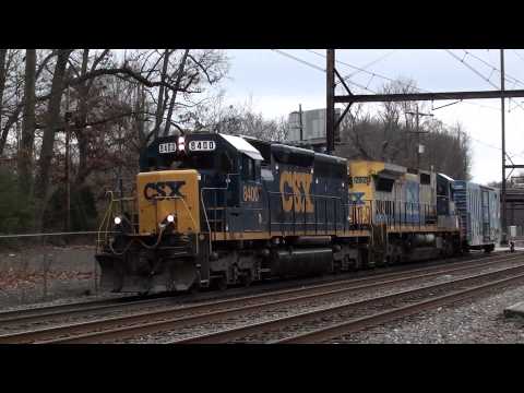 Profilový obrázek - CSX Hands off Silverliner Vs, BN Green on Q439-27, UP on 17G, and more! Woodbourne on 12/27/11