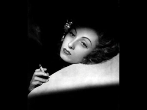 Profilový obrázek - Danielle Darrieux sings tango, Paris 1942