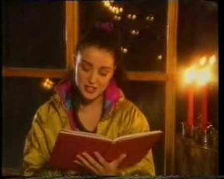 Profilový obrázek - Dannii Minogue reading A Visit From St Nicholas, 1991
