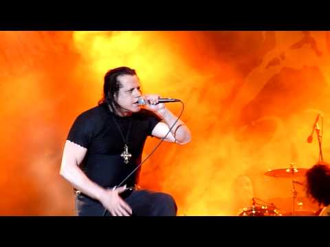 Profilový obrázek - Danzig - Thirteen (Live at Sweden Rock, June 10th, 2010)