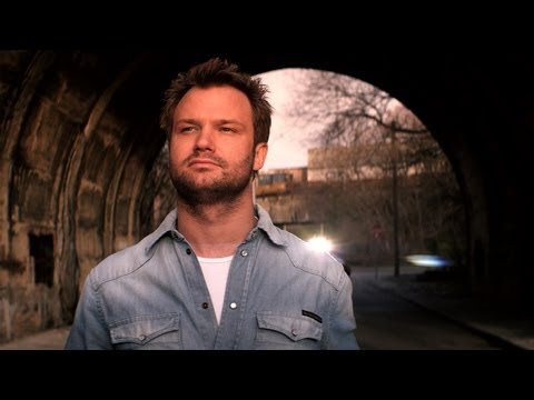 Profilový obrázek - Dash Berlin feat. Jonathan Mendelsohn - World Falls Apart (Official Music Video)