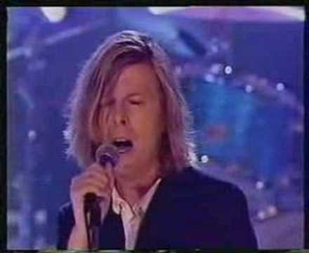 Profilový obrázek - David Bowie - This is not America