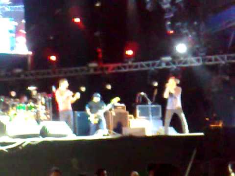 Profilový obrázek - Deftones - Passenger ft. Tim McIlrath (Live) Vive Latino 2010 @ Foro Sol Mexico City