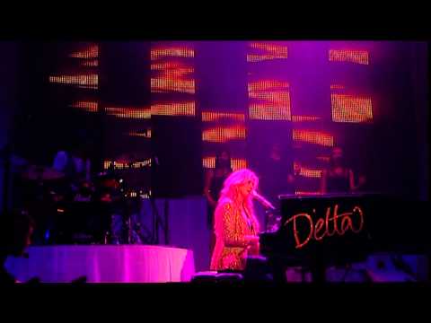Profilový obrázek - Delta Goodrem - Lost Without You (Australian Tour 2009 Live)