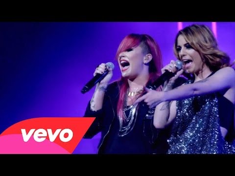 Profilový obrázek - Demi Lovato ft. Cher Lloyd - Really Don't Care (Live from the Neon Lights Tour)