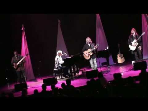 Profilový obrázek - Dennis DeYoung of Styx- "The Best of Times" *Unplugged* (HD) Live in Verona, NY on 4-22-2010