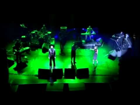 Profilový obrázek - Dexys Midnight Runners - Tell My When My Light Turns Green (Live 2003)
