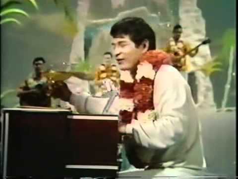 Profilový obrázek - Don Ho sings "Tiny Bubbles" - Hollywood Palace 1/21/67