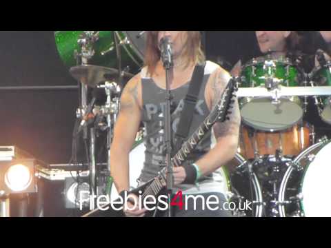 Profilový obrázek - Download Festival 2011 - Bullet For My Valentine - Waking The Demon (HD)