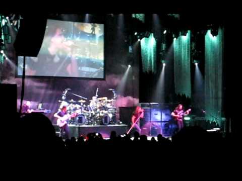 Profilový obrázek - Dream Theater - A Nightmare To Remember (Live at The Beacon Theatre NY 8/9/09)
