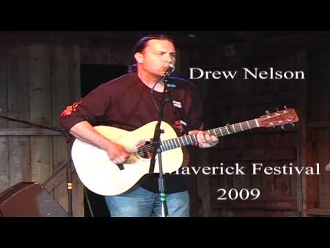 Profilový obrázek - Drew Nelson playing at Maverick Festival .