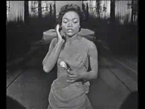 Profilový obrázek - Eartha Kitt 1957