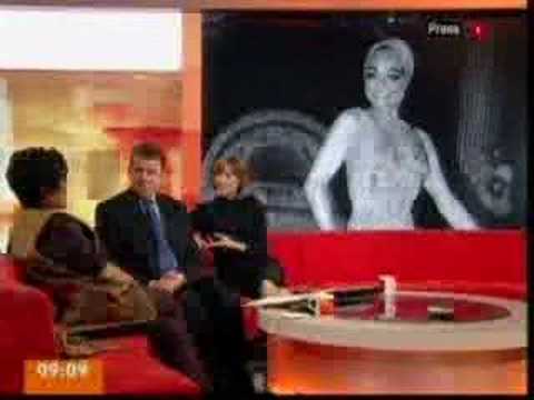 Profilový obrázek - Eartha Kitt interviewed by Bill and Sian on BBC Breakfast