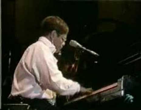 Profilový obrázek - Elton John - I Don't Wanna Go On With You Like That (1993)