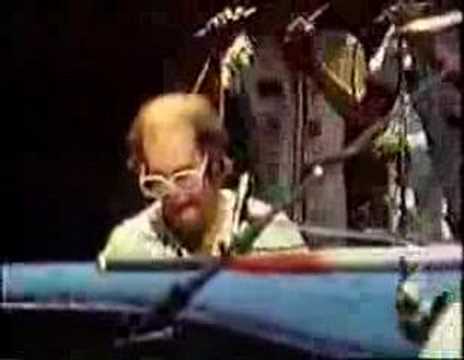 Profilový obrázek - Elton John - Pinball Wizard (Dodger Stadium 1975)