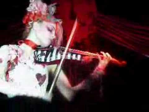 Profilový obrázek - Emilie Autumn - Face The Wall - Corporation - 18 - 04 - 08