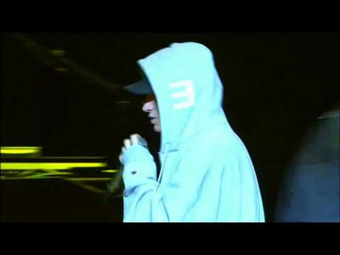 Profilový obrázek - Eminem - Lose yourself  ( Live from detroit ) Relapse 19 MAY 200
