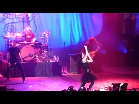 Profilový obrázek - Evanescence - What You Want (Live) War Memorial Auditorium Nashville 08.17.11