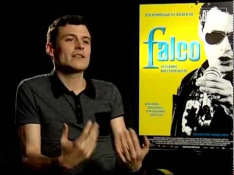 Profilový obrázek - Falco im Kino - Interview mit Manuel Rubey (zu Filmpremiere in Deutschland)