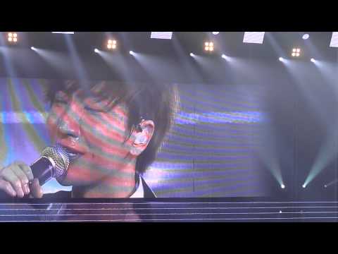 Profilový obrázek - [Fancam] Lovely Leeteuk saying goodbye and crying - Paris