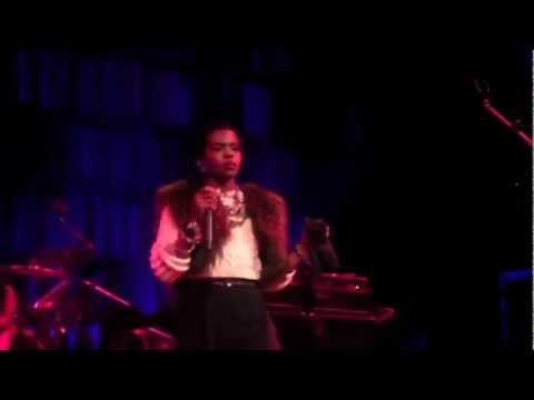 Profilový obrázek - Fearless Vampire Killer *NEW SONG* by Lauryn Hill live at The Warner Theater 2/29/12
