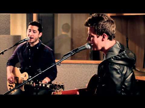 Profilový obrázek - Fix You - Tyler Ward & Boyce Avenue (Coldplay Acoustic Cover) - (Glee & Rock and Rio)