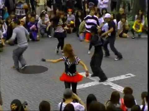 Profilový obrázek - Flash Mob - Madonna 'Celebration' and 'Revolver' 2009