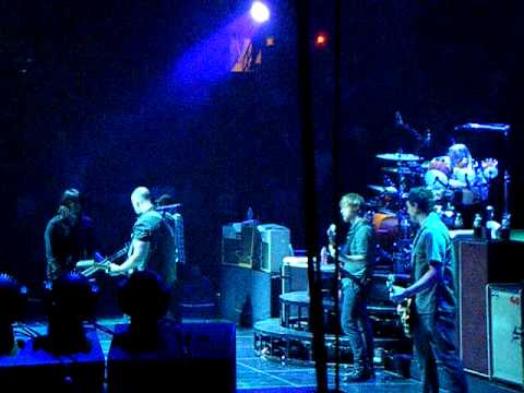 Profilový obrázek - Foo Fighters - Dear Rosemary + Breakdown with Bob Mould - Madison Square Garden,NYC 11-13-2011