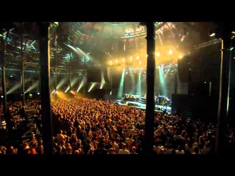 Profilový obrázek - Foo Fighters feat. Lemmy live at iTunes Festival - Shake Your Blood (Probot) 1080p