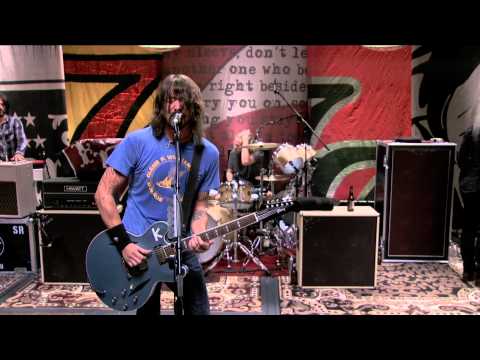 Profilový obrázek - Foo Fighters. Wasting Light Live from 606.
