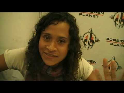 Profilový obrázek - FULL VIDEO Bradley James and Angel Coulby Book Signing October 2009 London