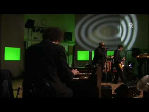 Profilový obrázek - Gnarls Barkley - Surprise (Live Abbey Road 2008)