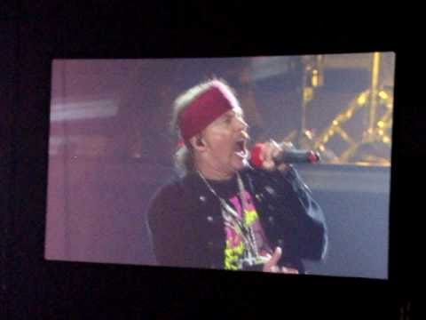 Profilový obrázek - Guns N' Roses You Could Be Mine London O2 With Duff Mckagan (Screenshot)