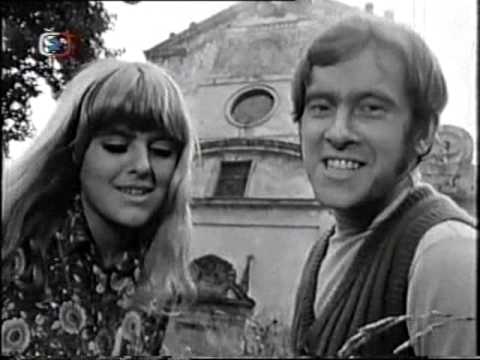 Profilový obrázek - Hana a Petr Ulrychovi - Nechoď do kláštera (1969)