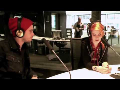 Profilový obrázek - Hayley Williams and Taylor York from Paramore interviewed on Take40 Australia