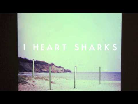 Profilový obrázek - Honey Is Cool (Karin Dreijer-Andersson) - Then He Kissed Me (I Heart Sharks Remix)