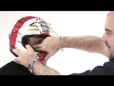 Profilový obrázek - How to fit a helmet properly