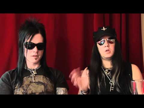 Profilový obrázek - Interview Murderdolls - Joey Jordison and Wednesday 13 (part 2)