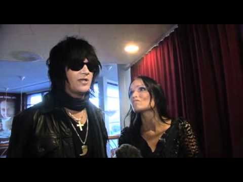 Profilový obrázek - Interview Tarja Turunen and Jyrki 69 in Idols Backstage [Suomi]